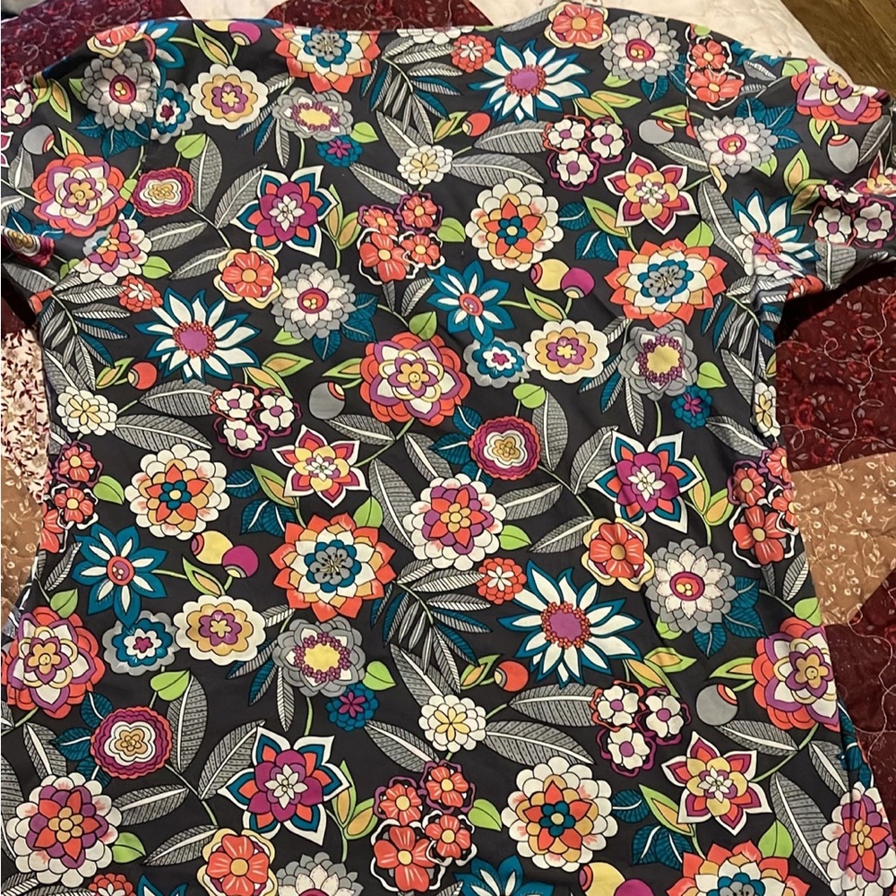 Vera Bradley scrub top